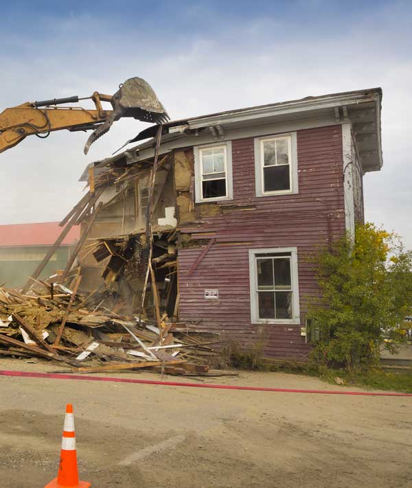 Residential demolition Leamington, Ontario